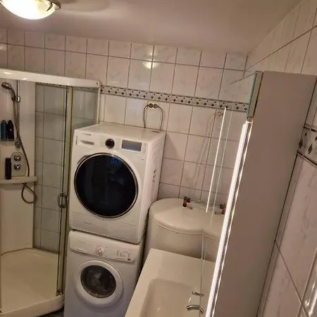 3 Bedroom - Free Parking Appartement