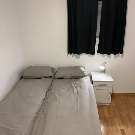 3 Bedroom - Free Parking דירה טרומסה