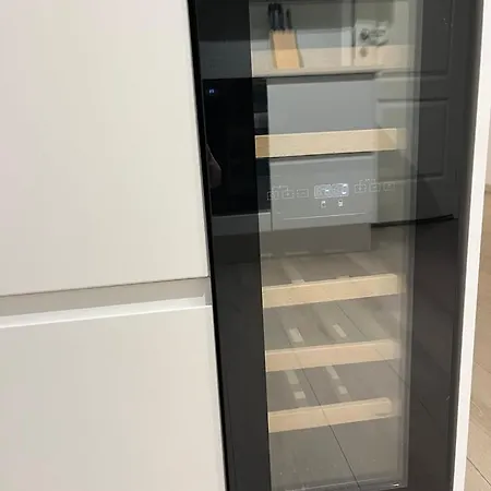 3 Bedroom - Free Parking * טרומסה