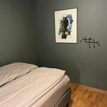 Apartment 3 Bedroom - Free Parking