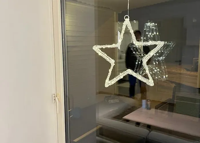 3 Bedroom - Free Parking